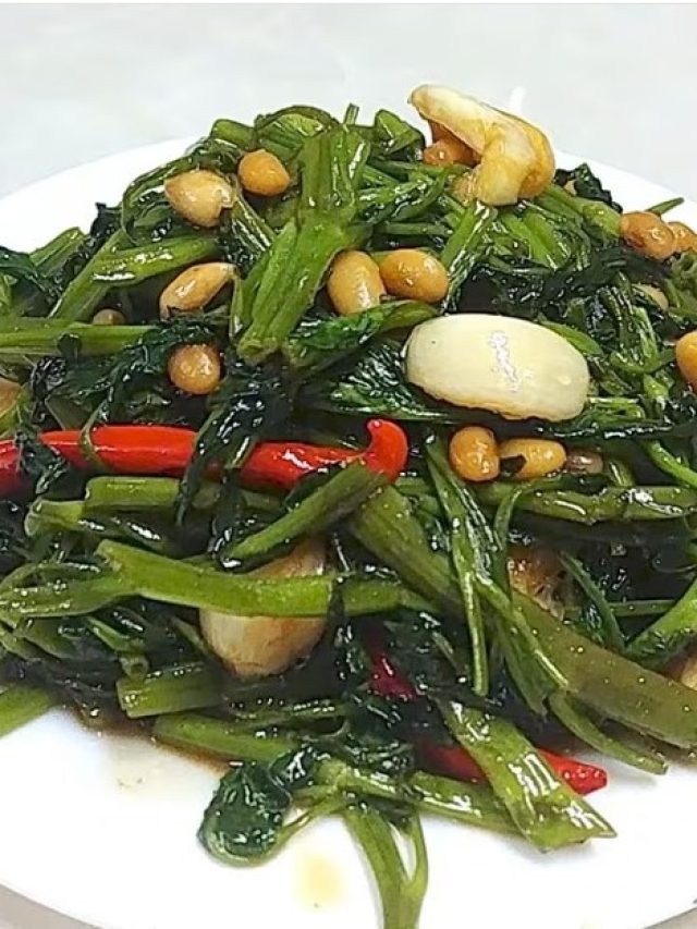 বুড়ো বয়সেও জোয়ান থাকার লোভ? চিরতরুণ থাকতে খান এই শাকের চচ্চড়ি