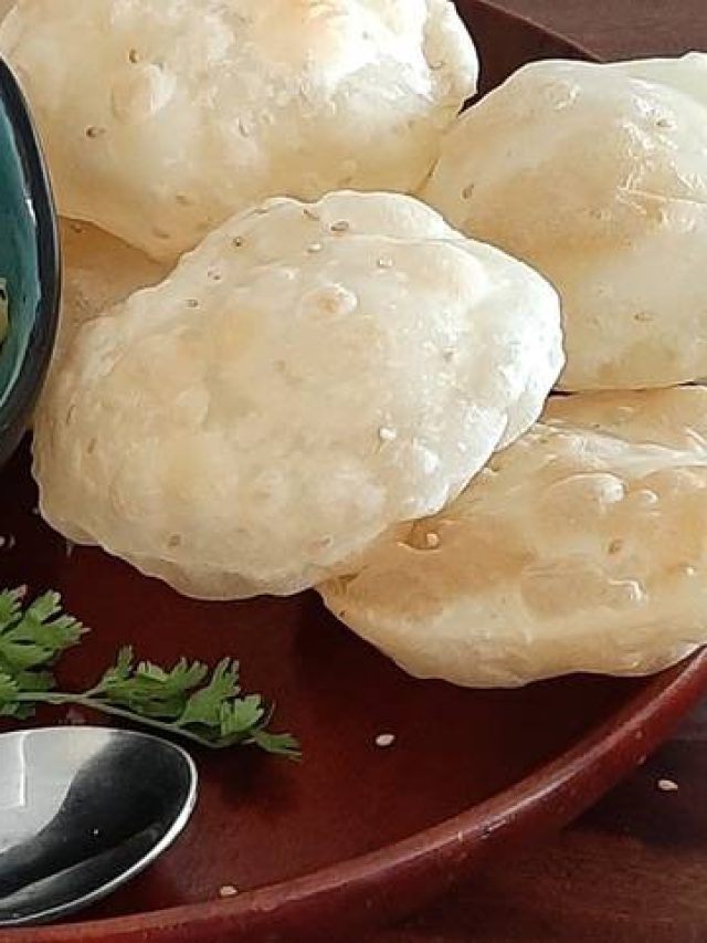 লাল লাল নয়, ধবধবে সাদা লুচি চান? মানুন এই সহজ টিপস