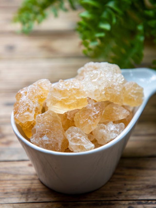 শরীরে বইবে ঠান্ডা শিহরণ, পুরনো আমলের সেই মিছরি ভেজানো জলই স্বস্তি দেবে