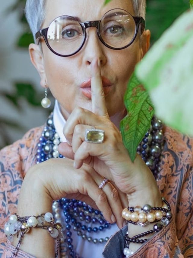 নাকের পাশে চশমা পরে মোটা দাগ? দূর করার উপায়ে