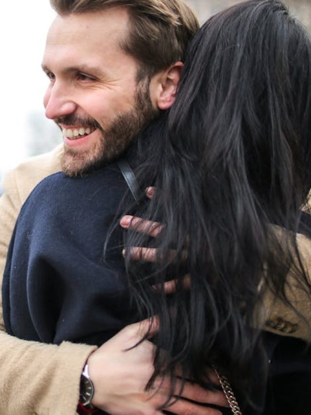 প্রেমিকের ভালোবাসা কতটা খাঁটি? এভাবে সহজেই বুঝবেন