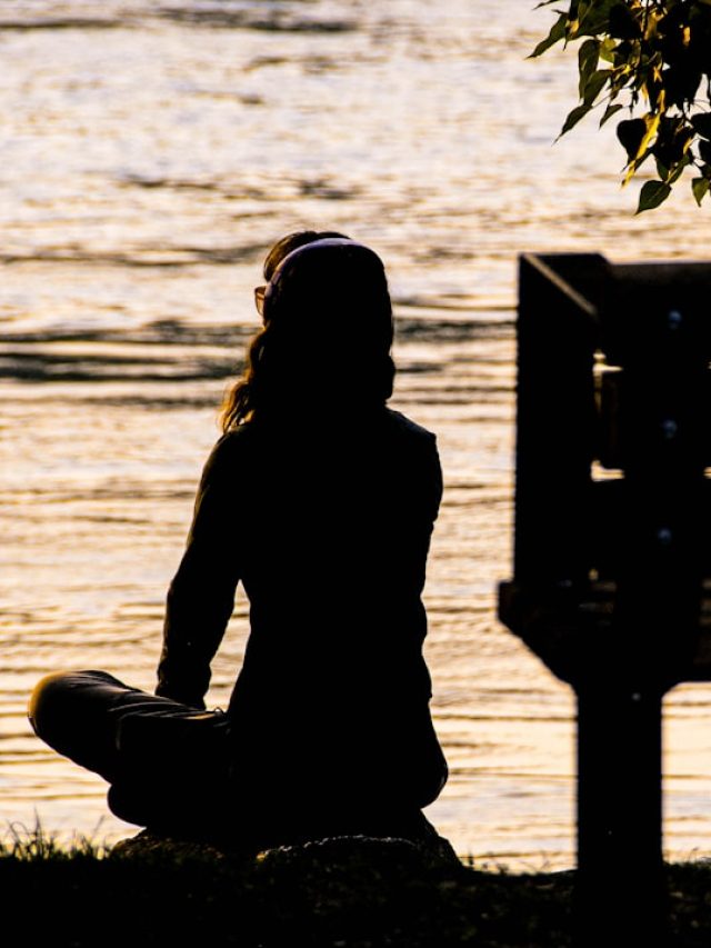 দিনে কিছুক্ষণ চুপচাপ একা বসে থাকুনতো, উপকার চমকে দেবে