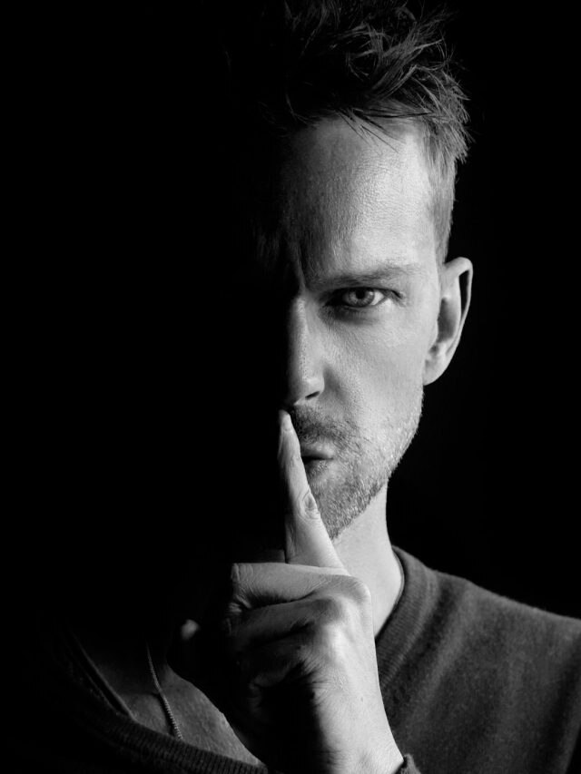 ছেলেরা ভুল করেও এই ৪ কথা কাউকে বলবেন না, সাফল্য অধরাই থাকবে কিন্তু