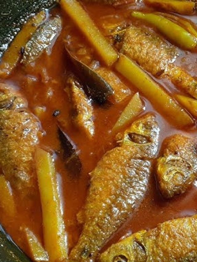 বাপরে! বয়সকালেও এমন হাড়ের জোর, ভেলকি দেখাবে ছোট মাছের চচ্চড়ি