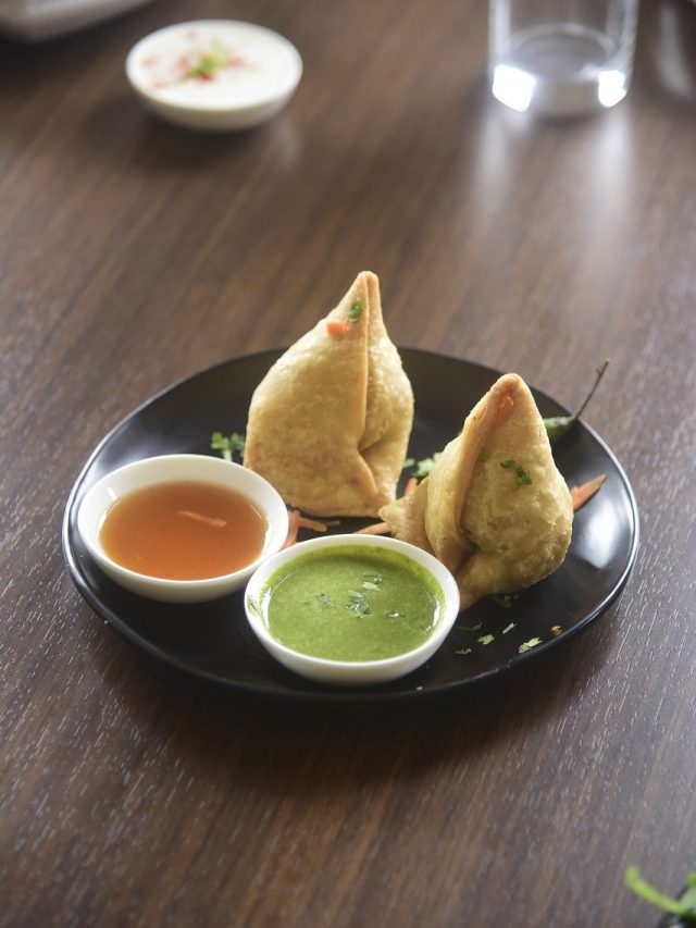 শিঙাড়ার ইংরেজি কী? আচ্ছা আচ্ছা লোক জানে না