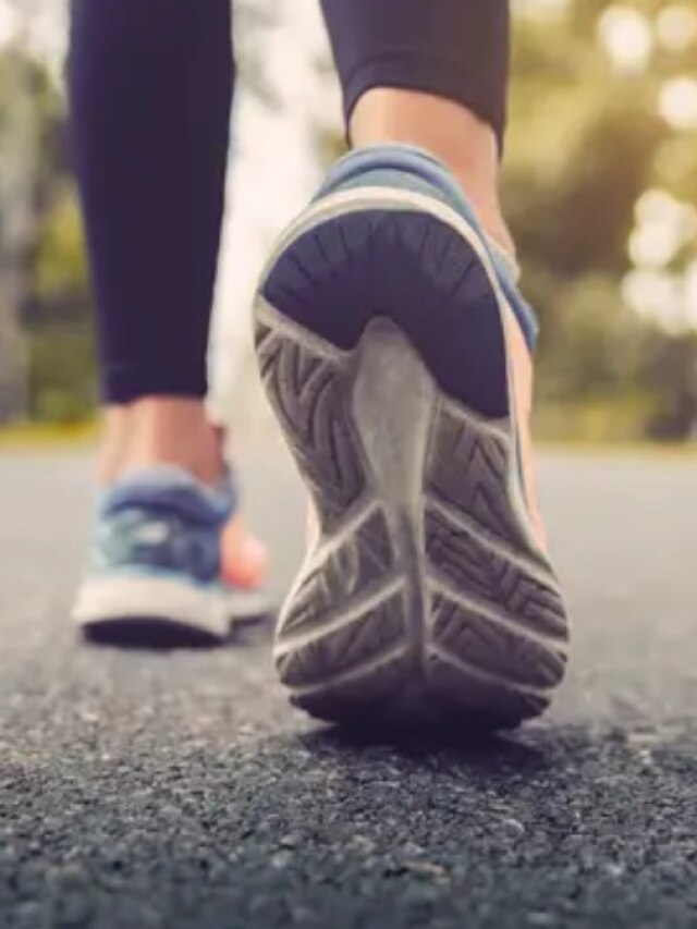 সুস্থ মানুষের ১ ঘণ্টায় কত পা হাঁটা উচিত? জেনে নিন ভুল না করে