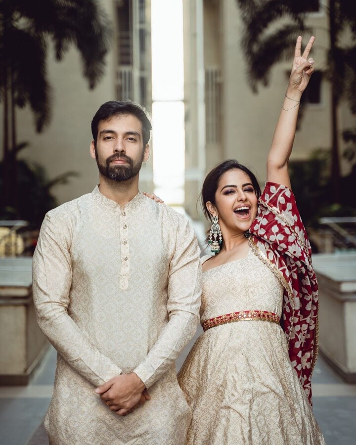 18 साल बड़े एक्टर से अफेयर-छिपाया बच्चा? सालों बाद एक्ट्रेस ने बताया लाइफ का सच - Balika vadhu fame avika gor affair rumours with 18 years old yelder manish raisinghan secretly become