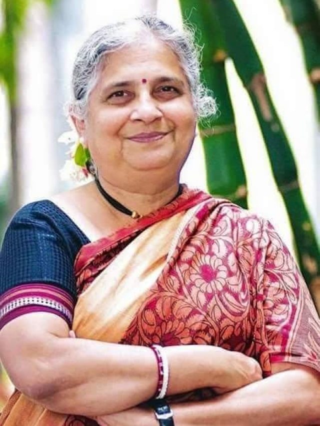 জীবনের সব পরীক্ষায় সফল হতে চান? শুনেই দেখুন সুধা মূর্তির কথা