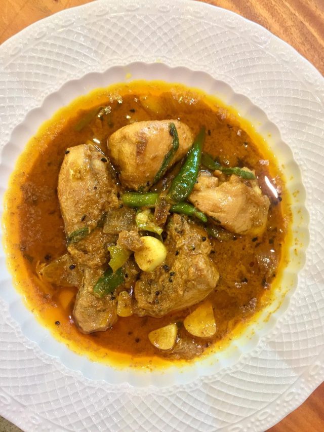 আলু-মুরগির ঝোলের ফোড়নে আনুন ট্যুইস্ট, স্বাদ বদলে যাবে; রেসিপি