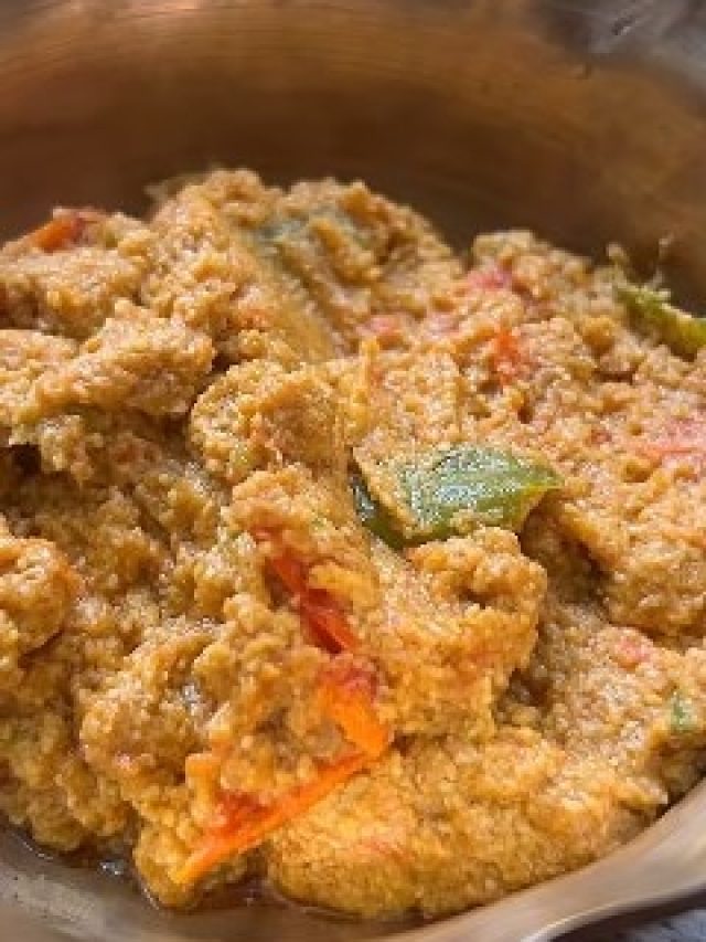 পোস্ত-টমেটোর লোভনীয় ভর্তা, এভাবে বানালে ভাত উঠবে এক থালা