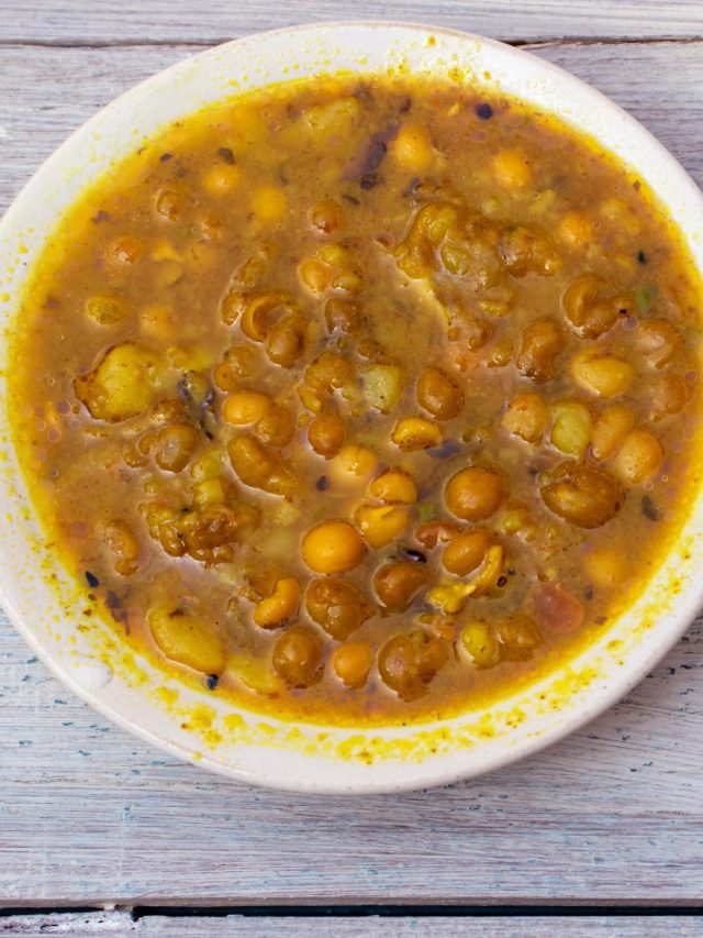 এভাবে ভেজালেই গোলে যাবে ঘুগনির মটর, রইল দারুণ ট্রিকস