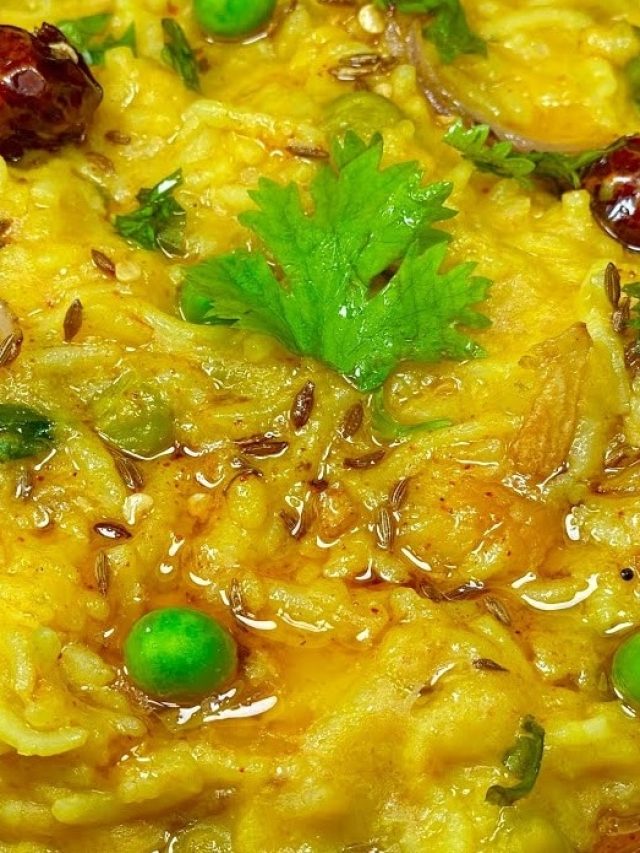 জিভে জল আনা খিচুড়ি তৈরি হবে মাত্র ৫ মিনিটে, রেসিপি