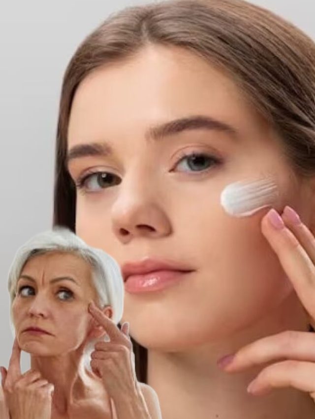 বাড়বে না ত্বকের বয়স, এই ফলেই হবে কাজ