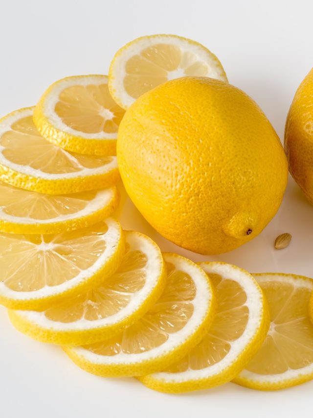 না ফেলে, এভাবে কাজে লাগান গাছে লেবুর খোসা! পোকামাকড় দূরে ভাগবে