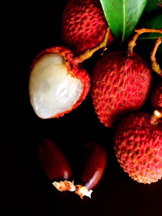 লিচুতে 'বিষ' রঙ নেই তো? কেনার আগে চিনে নিন