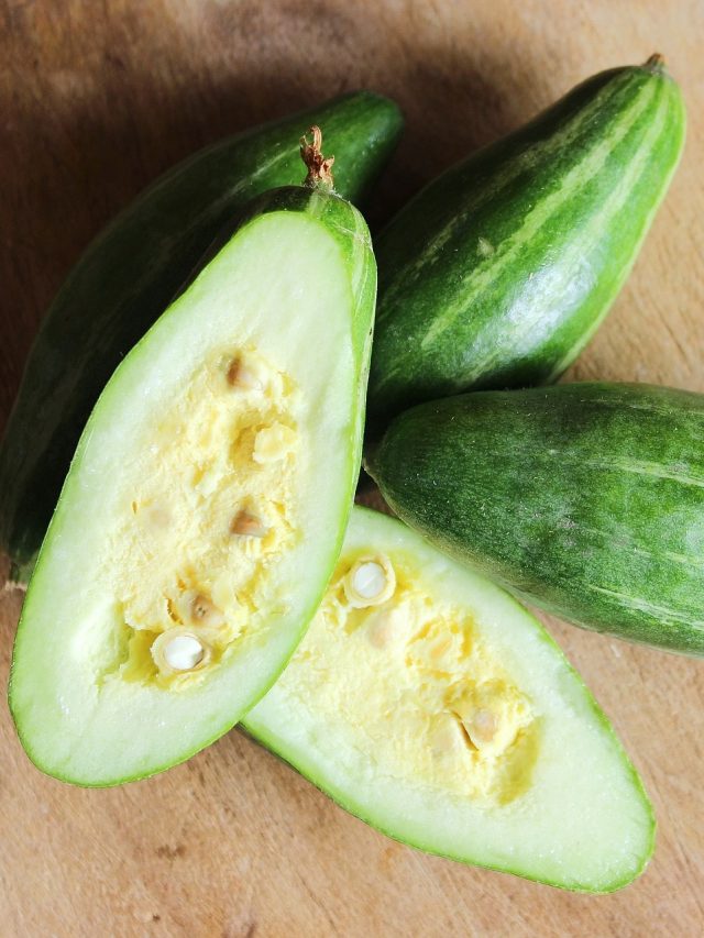 কড়মড় করে পটলের বীজ খাচ্ছেন? কী হচ্ছে জানুন