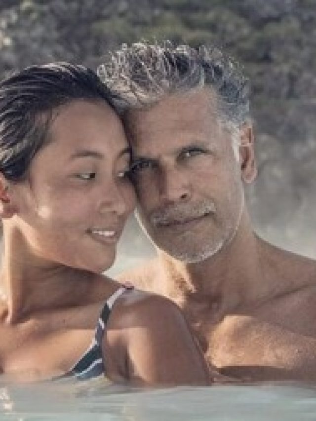 মেয়েরা কেন বুড়ো পুরুষের প্রেমে পড়েন? জানুন কারণ