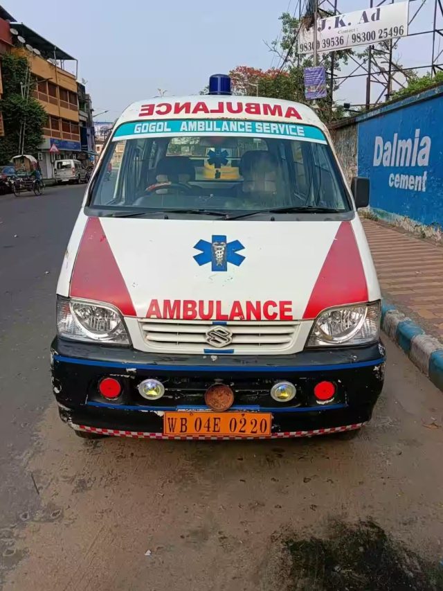 ফ্রি-তে হাসপাতালে নিয়ে যাবে-আসবে অ্যাম্বুল্যান্স, শুধু এই নম্বরে ফোন করুন