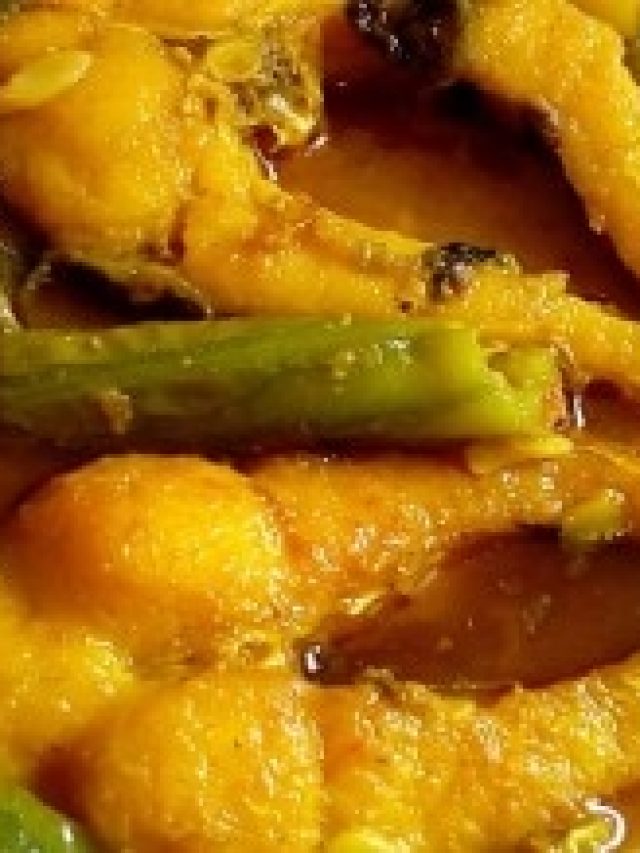 এই ফোড়ন দিলেই সুস্বাদু হবে ঝিঙে-আলু দিয়ে মাছের ঝোল