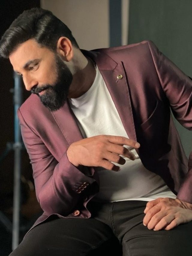 মহম্মদ শামির মাথায় ঘন কালো চুল, হেয়ারলাইন গায়েব, কীভাবে হল কামাল?