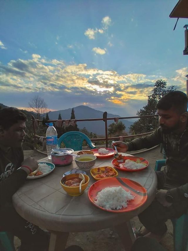 কালিম্পঙের পাহাড়ের গায়ে ছোট্ট গ্রাম, সস্তায় ঘুরে আসুন ইছেগাঁও