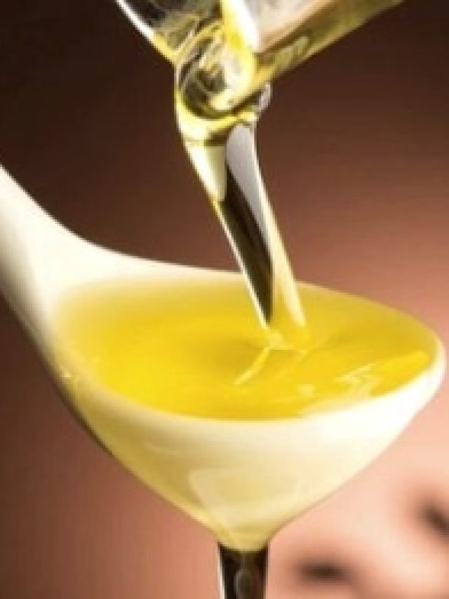 হাতে ঘষুন এক ফোঁটা সর্ষের তেল, বুড়ো  হলেও উপচে পড়বে যৌবন