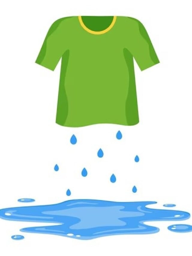 ভেজা জামাকাপড় শোকাচ্ছে না? এই ট্রিকসেই হবে কামাল