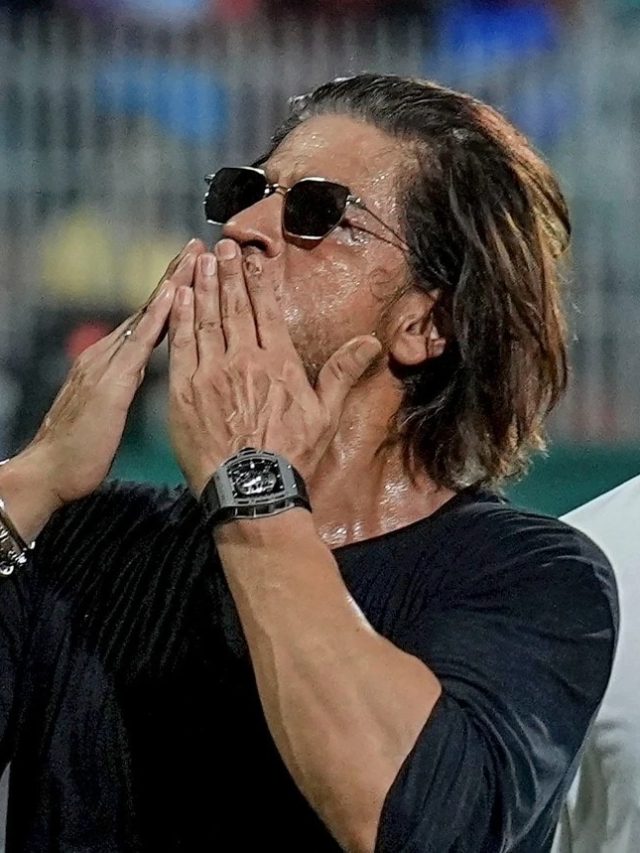 রিচার্ড মিলের ঘড়ি পরেন শাহরুখ খান, দাম এত কোটি টাকা!