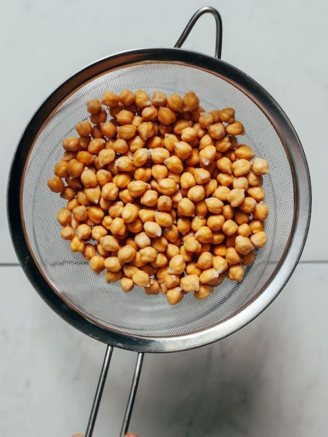 ভাজা-ভেজানো নাকি সেদ্ধ, ছোলা কীভাবে খেলে পাবেন বেশি উপকার?