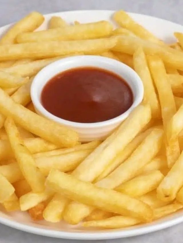 মুখে দিলেই কুড়মুড়ে আওয়াজ, মুচমুচে ক্রিস্পি আলুভাজা চাই? রইল টিপস