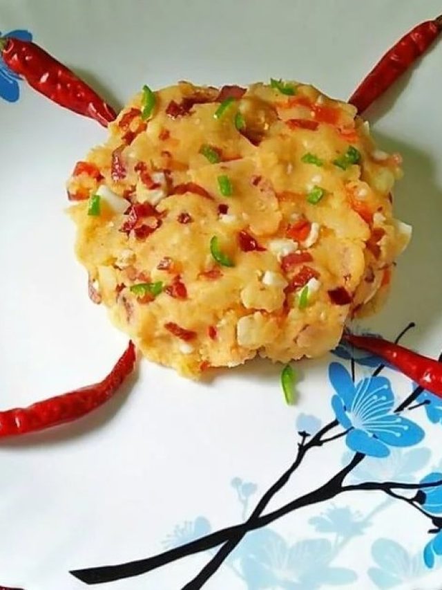 মাছ-মাংস কিছুই না, আলু-ডিম মাখা গরম ভাতে পড়লে চরচরিয়ে বাড়বে খিদে