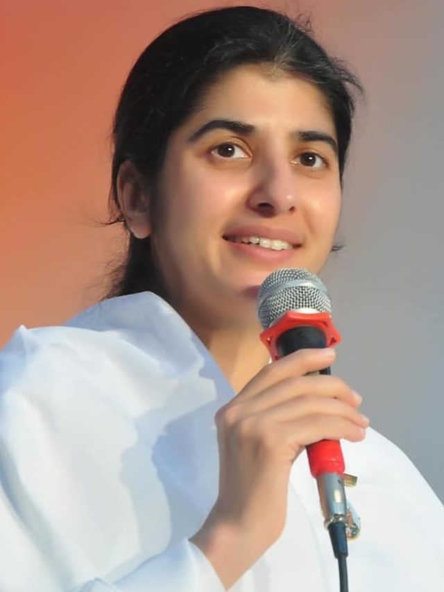 রাতে শোওয়ার ৬ উপায় করলে সাফল্য পাকা, শিবানীর টিপস