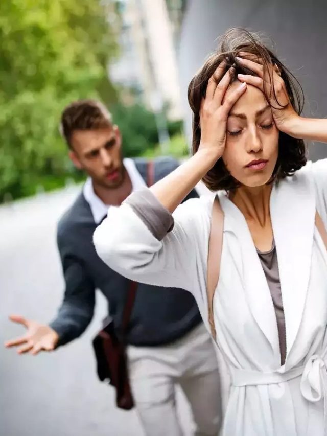 ছেলেদের এই ৫ কর্মকাণ্ডেই বিগড়ে যায় মেয়েরা, সম্পর্কে পড়ে ইতি