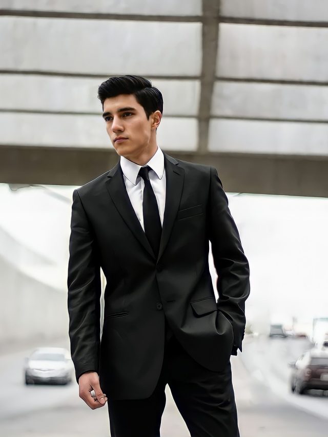 সঙ্গীকে খুশি রাখতে Alpha মেল হতে চান? করুন এই ৬ কাজ