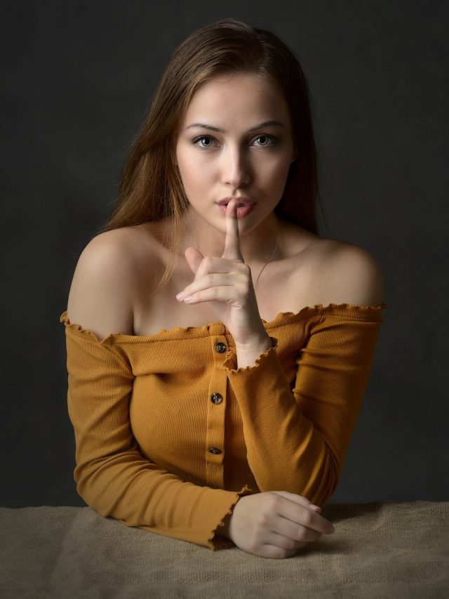 এই ৫ ক্ষেত্রে চুপ  থাকাই বুদ্ধিমানের কাজ, বড় ঝামেলা এড়াবেন