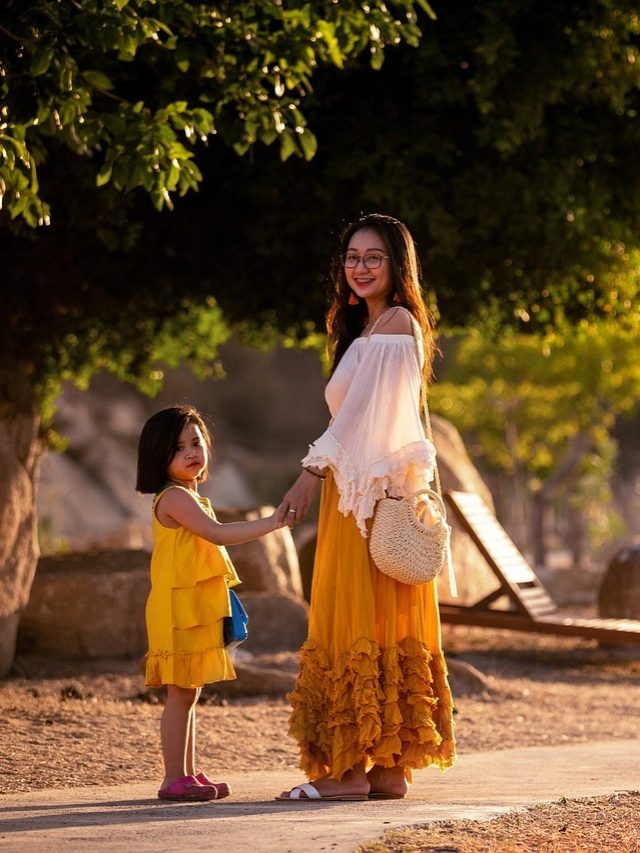 ছোটো না বড়, কোন সন্তানকে মায়েরা বেশি ভালোবাসে