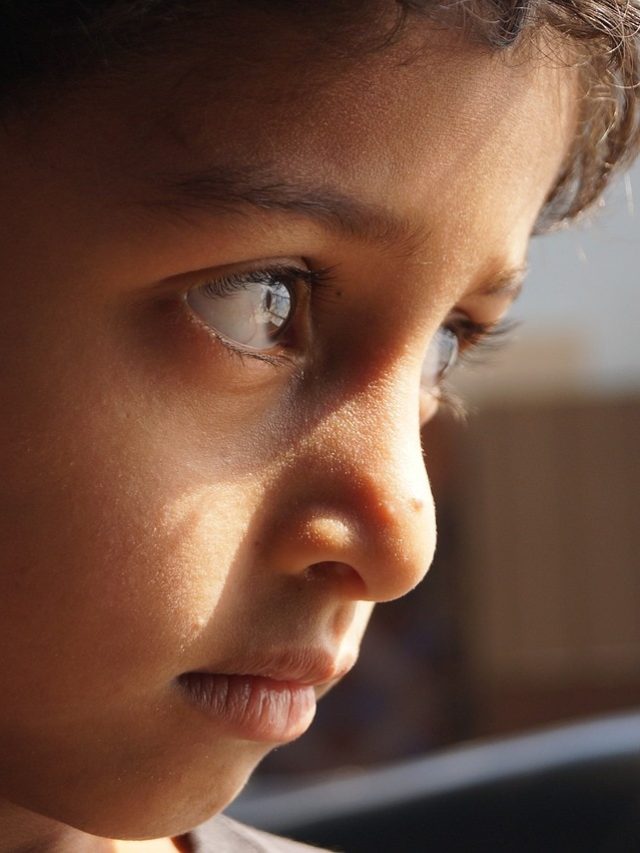 আপনার সন্তানের জন্য শত্রু এরা, পিছন থেকে ছুরি মারে