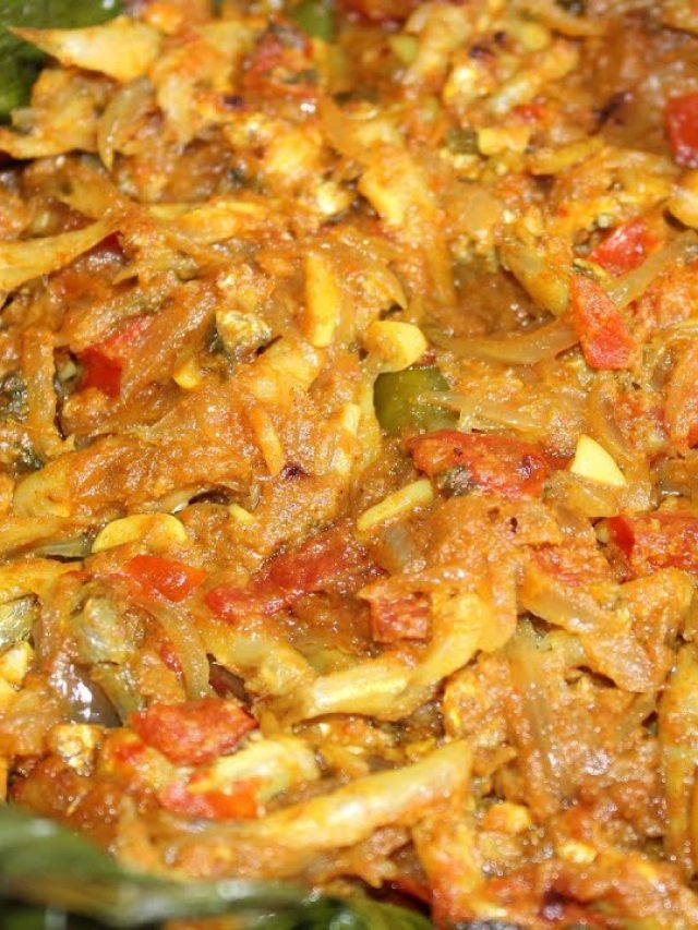 ইলিশ-ভেটকির স্বাদ ভুলবেন, ছোট মাছের পাতুরি চেখেই দেখুন