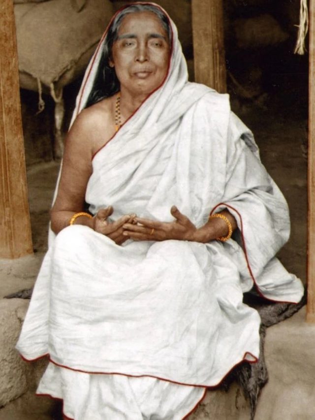 মন বড় অশান্ত-কী  করবেন? পথ দেখাবে মা সারদার অমর বাণী