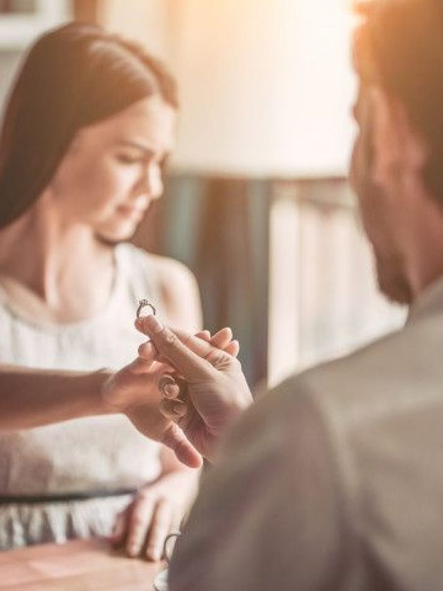 কীভাবে বুঝবেন আপনার এখনও বিয়ের বয়স হয়নি? জানতেন না নিশ্চয়ই