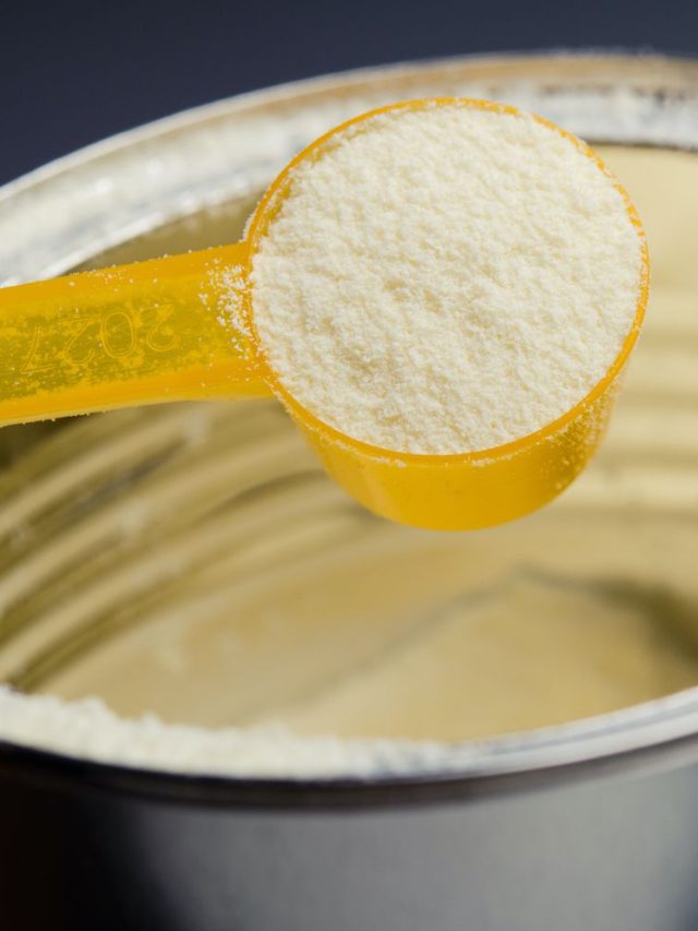 দোকান থেকে কিনতে হবে না, মাত্র ২টো জিনিস দিয়ে বাড়িতেই হবে খাঁটি গুঁড়ো দুধ