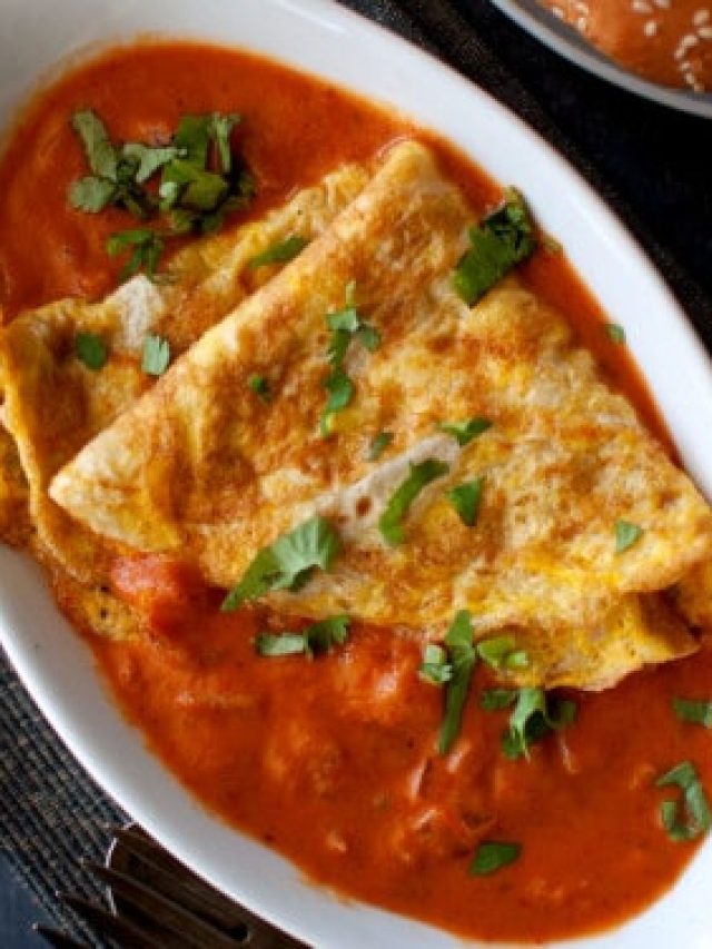 মাছ-মাংস কিচ্ছু লাগবে না, ধোঁয়া ওঠা ভাতে থাক ওমলেটের ঝোল