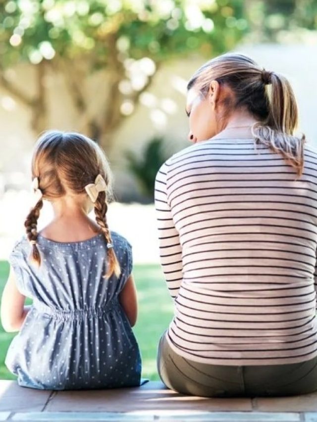 সন্তানের কানে এই ৭ কথা রোজ বলুন, মানুষের মতো মানুষ হবে