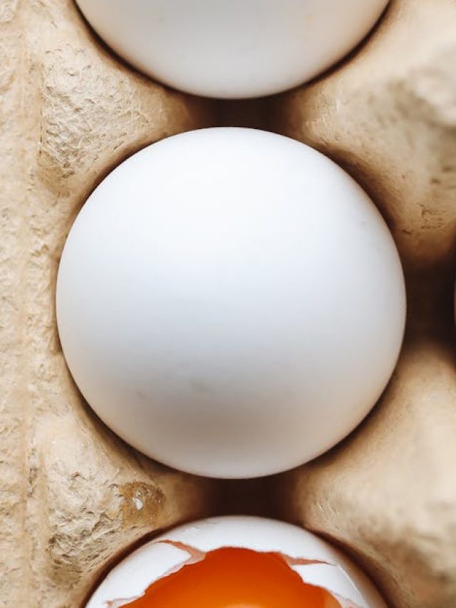 ভাতের সঙ্গে ডিম সেদ্ধ করতে দেওয়ার আগে এই ভুলগুলো করছেন না তো?