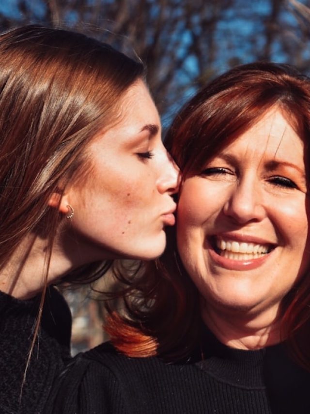 'মাদার্স ডে'-তে মায়ের মুখে ফুটবে হাসি, দিয়ে দেখুন এই গিফট