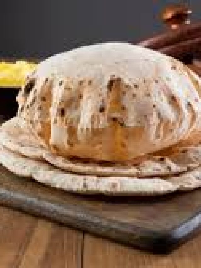 সাদা এই জিনিস দিয়ে আটা মাখুন, এক আঙুলেই রুটি ছিঁড়তে পারবেন