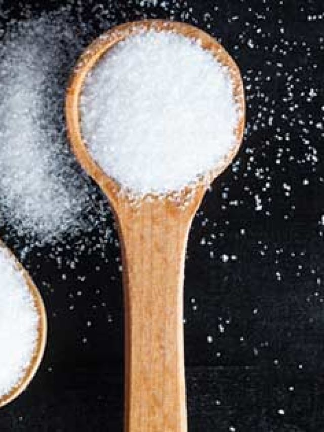 ভেজা ভেজা হবে না নুন-চিনি, ভারী বর্ষার আগে কৌটোয় ফেলে রাখুন এই দানা