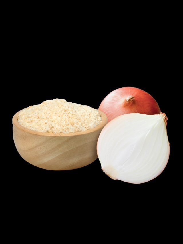 কাটা-বাটার ঝামেলা নেই, এভাবে বানিয়ে রাখুন পেঁয়াজ গুঁড়ো, ১০ মাস রেখে খান