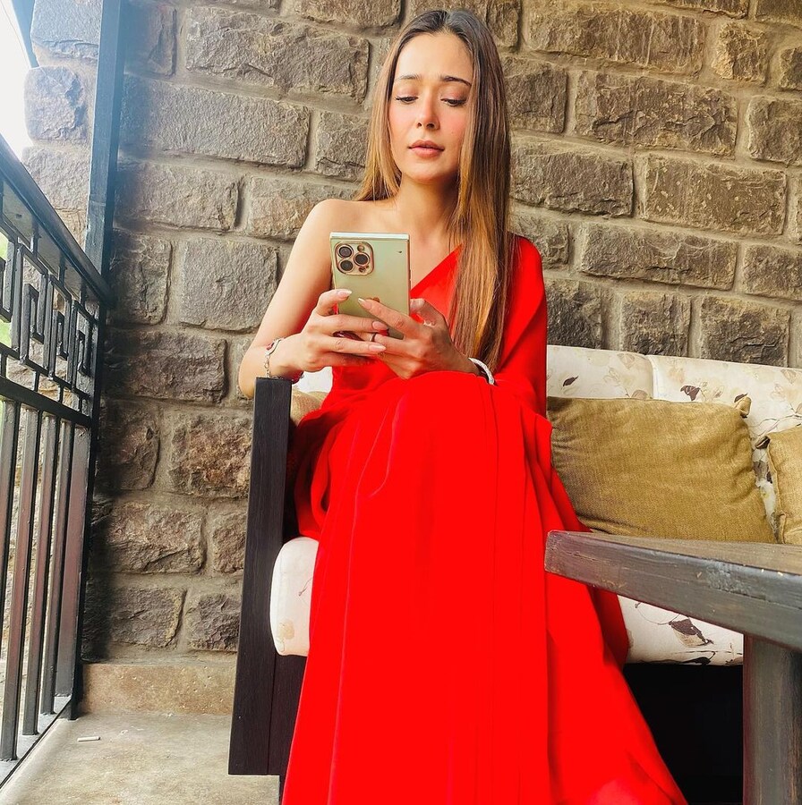 पति से लिया तलाक, फिर बॉयफ्रेंड ने छोड़ा साथ, अब दूसरी बार दुल्हन बनेगी TV एक्ट्रेस? - Bidaai fame sara khan will marry for the second time after 11 years of divorce