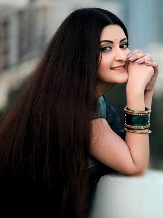 ঘন-কালো চুল দেখে সবাই হবে ফিদা, এই তেলেই মিটবে চুলের খিদা!